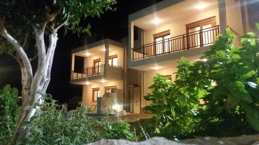 Petrochori Aparthotel Bagian luar foto