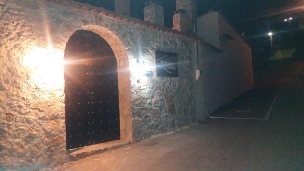 Petrochori Aparthotel Bagian luar foto