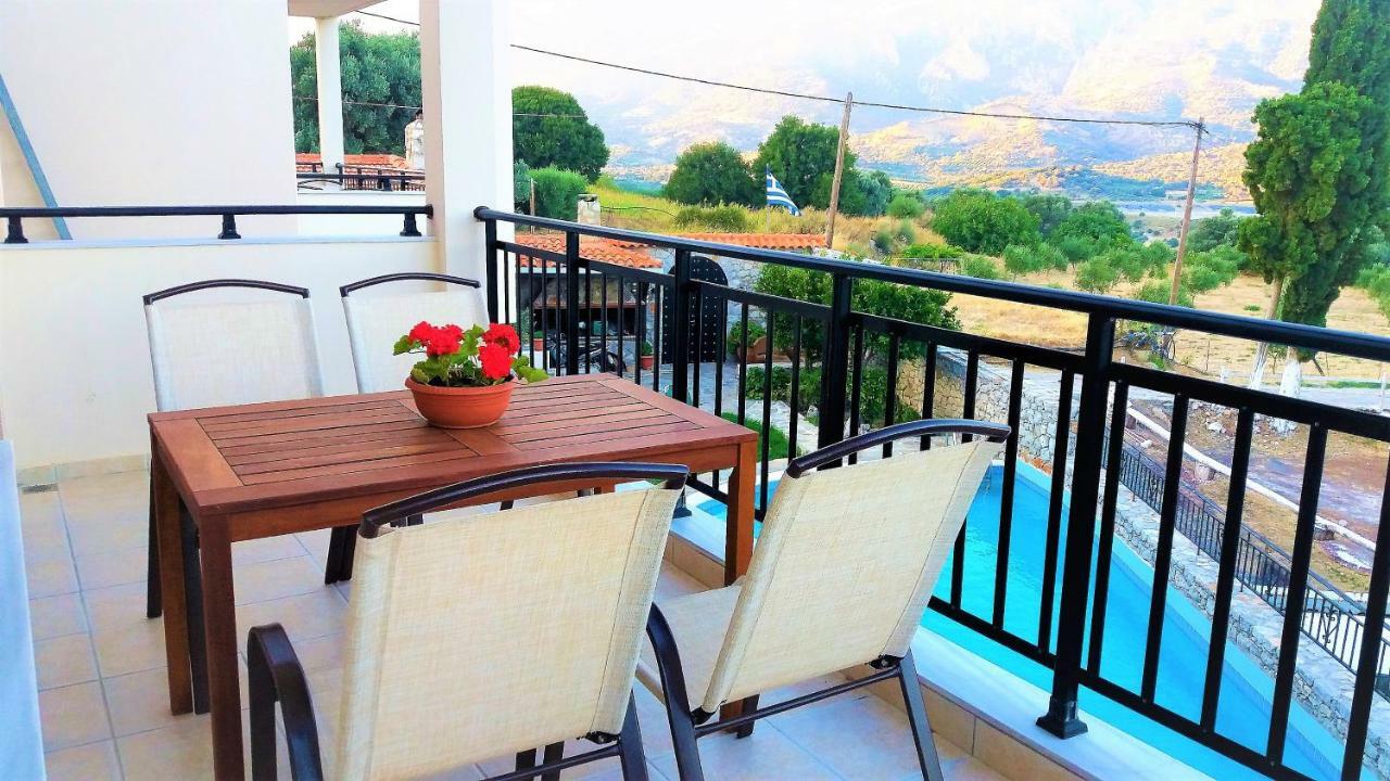 Petrochori Aparthotel Bagian luar foto