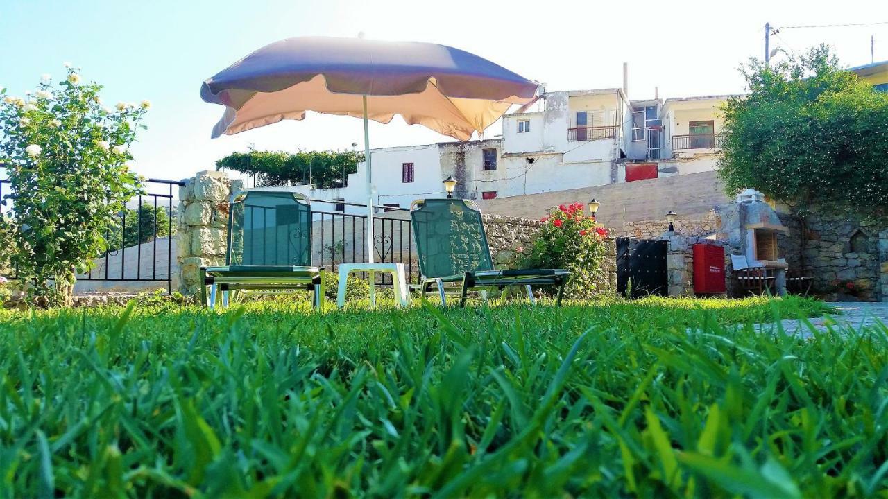 Petrochori Aparthotel Bagian luar foto