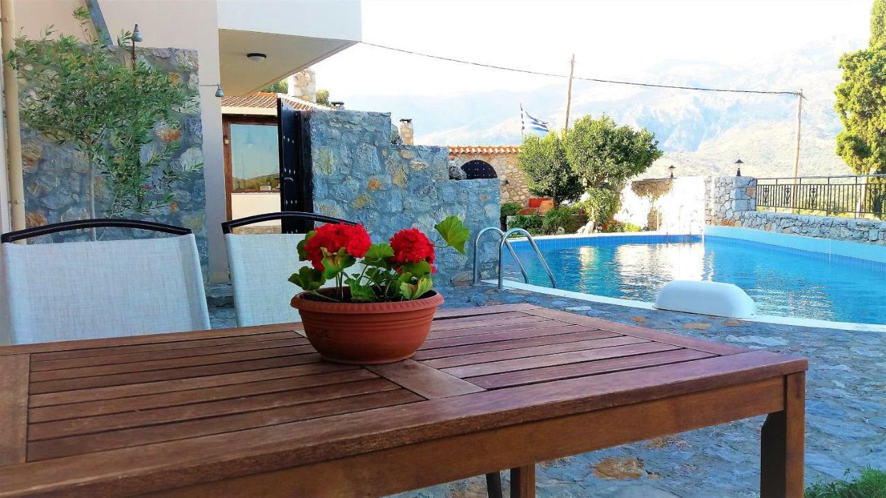 Petrochori Aparthotel Bagian luar foto